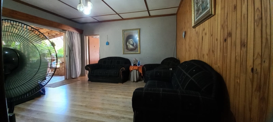 3 Bedroom Property for Sale in Stilfontein North West